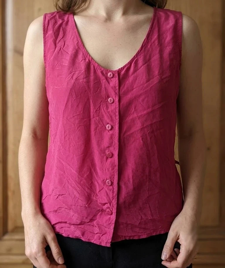 chemise en soie rouge
